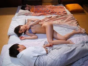 [Madou Media] Một cô gái đang phải chịu đựng một đống căng thẳng và xuất tinh ngoài âm đạo - Wu Dream Dream