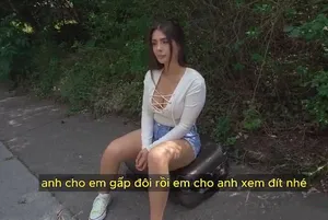 Bố chồng lén vụng trộm cùng con dâu trong bếp