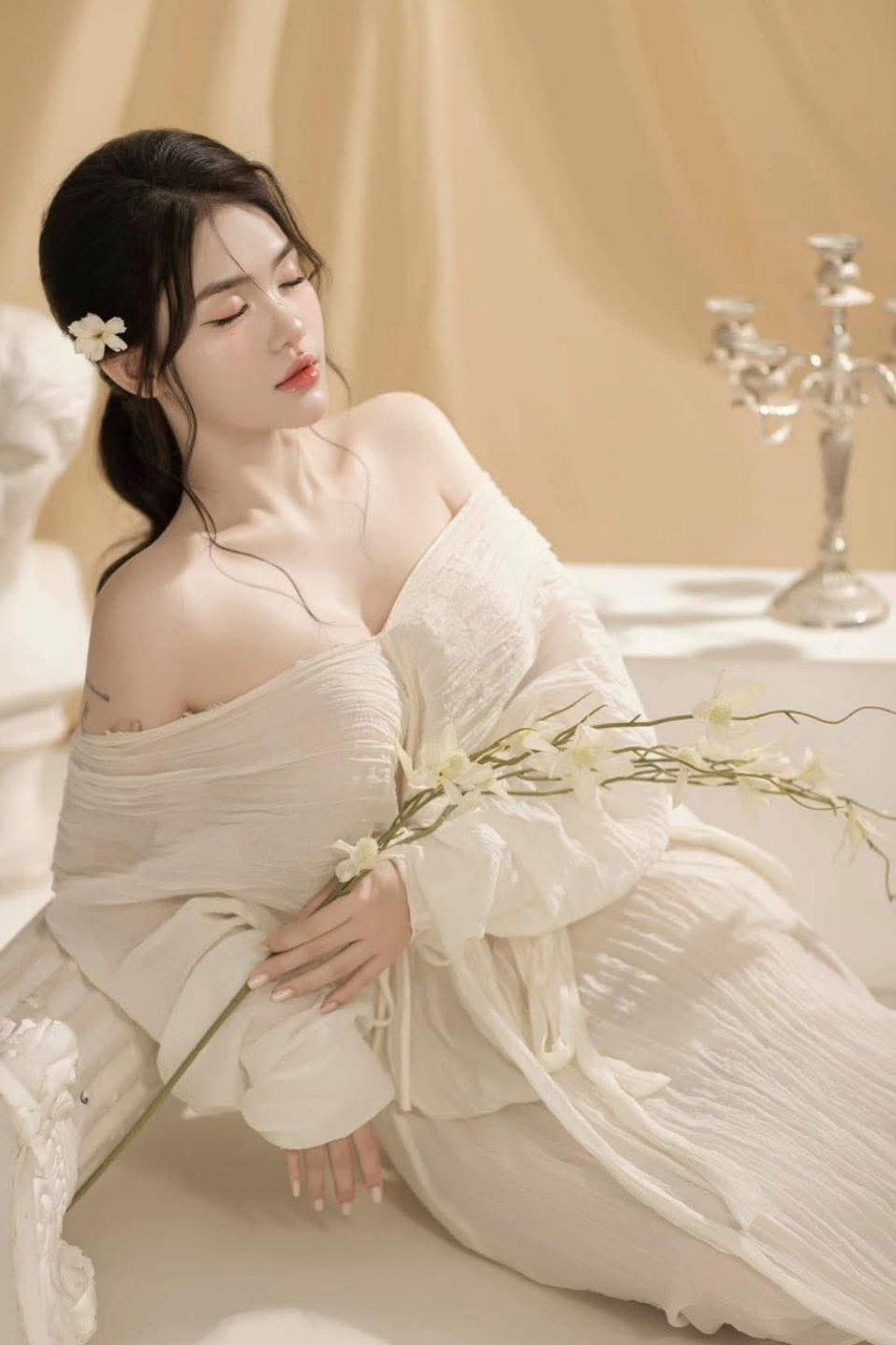 đêm trước ngày cưới, tôi đã gặp cô bạn thân và phang cô ấy cả đêm hôm đó